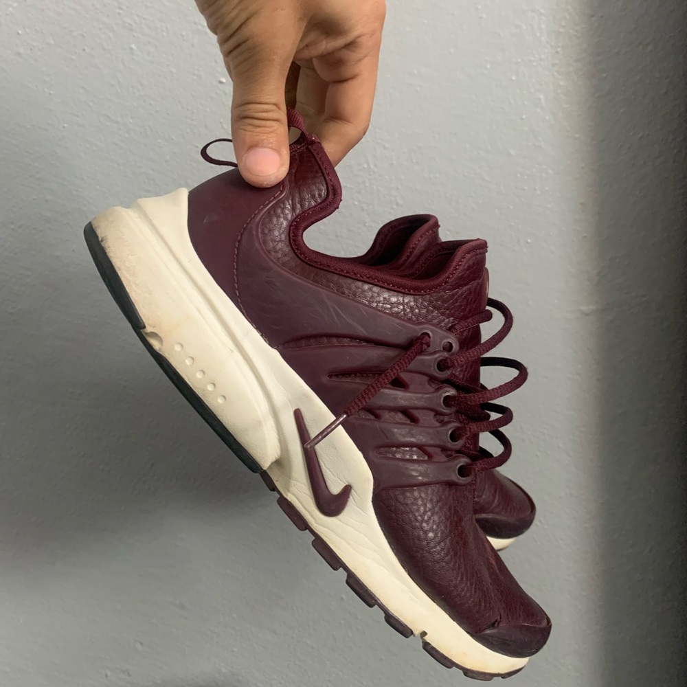 Burgundy Nike Air Prestos White Sole Sz 9 Womans
